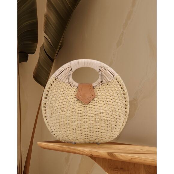 Top Handle Satchel Straw Handbag Rattan Shell Shape - Picture 1 of 9
